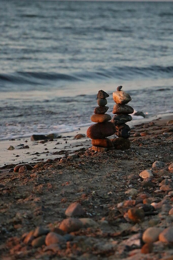 cairn, stones, beach, stone tower, balance, stability, meditation, zen, harmony, spirituality, stack, pile, rocks, stacked, serenity, silent, coast, seashore, ocean, sea, nature
